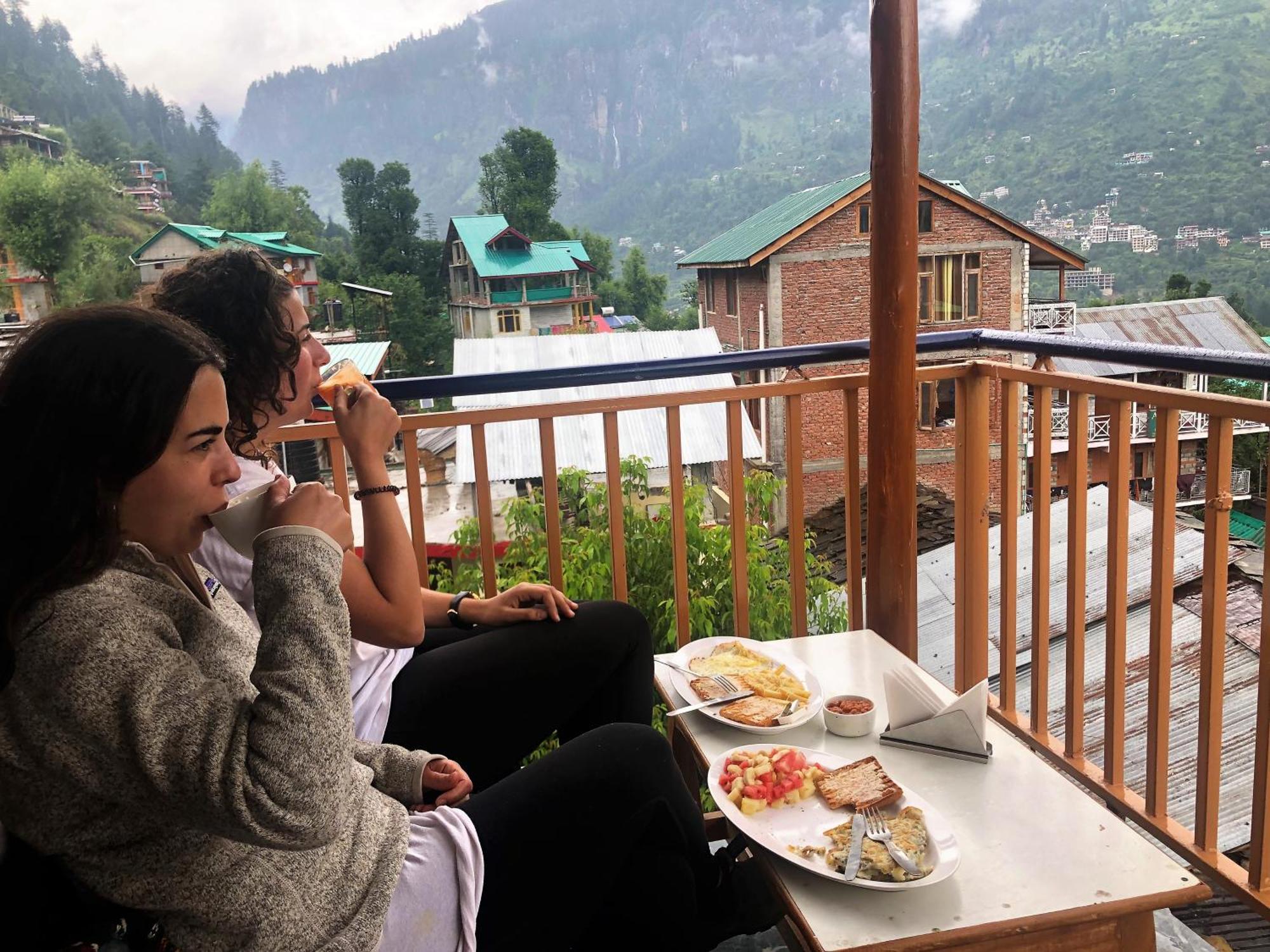 Хостел La Voglia-Old Manali Экстерьер фото