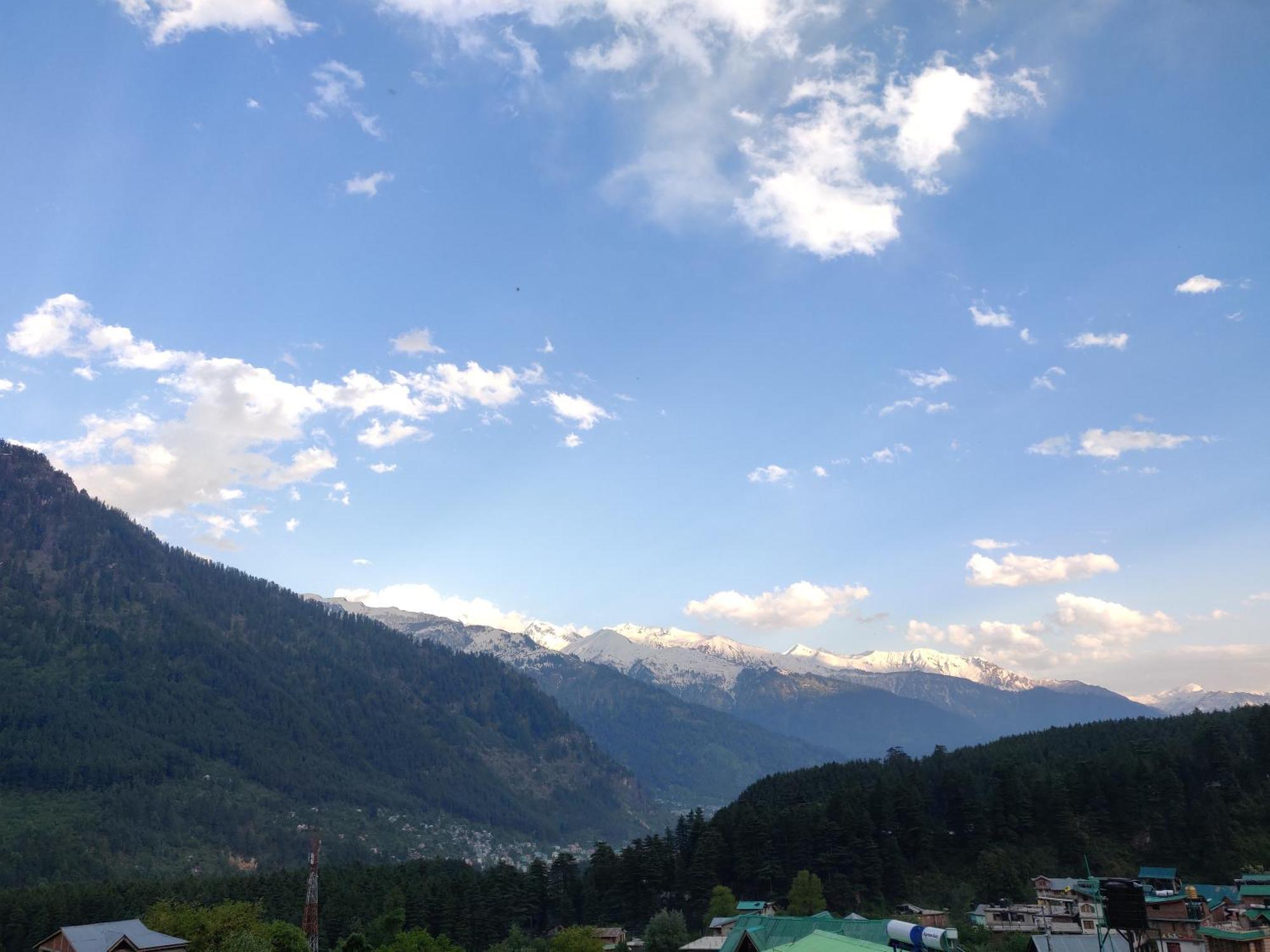 Хостел La Voglia-Old Manali Экстерьер фото